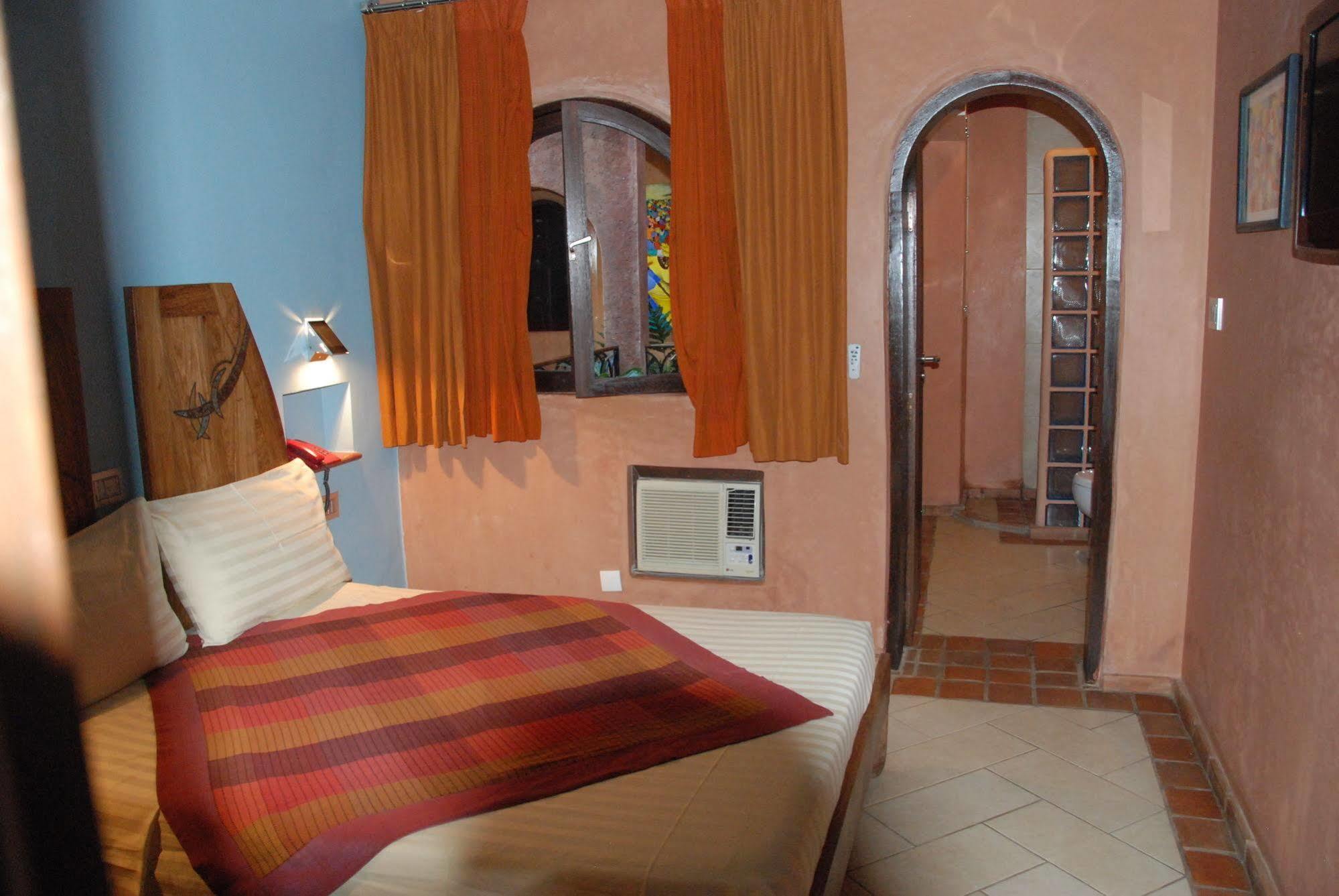 Hotel Le Djoloff Dakar Eksteriør bilde